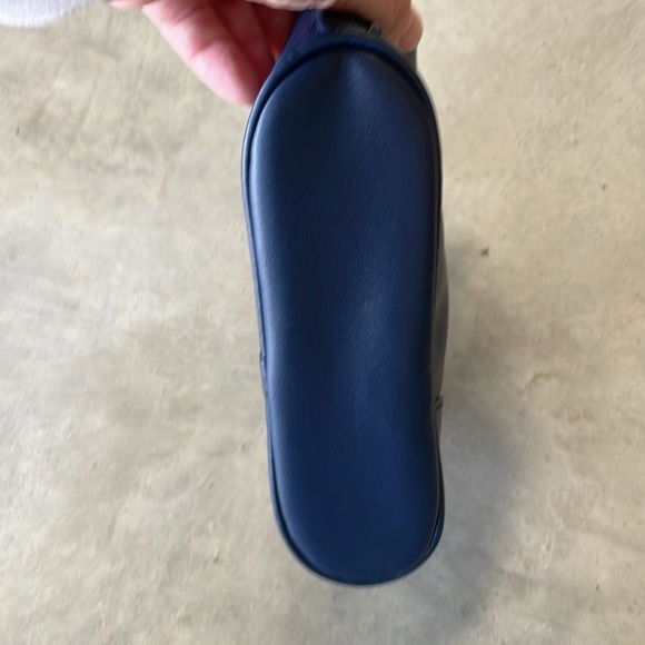 Salvatore Ferragamo Fragrance for Turkish Air Blue Travel Bag Cosmetic Case - Picture 3 of 5